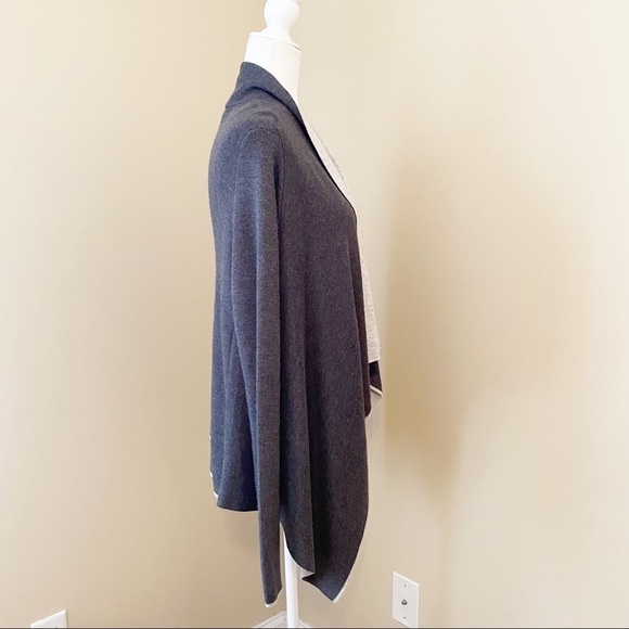 Romeo & Juliet Couture Waterfall Gray Cardigan - S - Picture 2 of 9